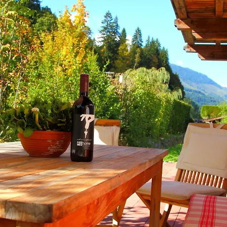 Leo Chalet