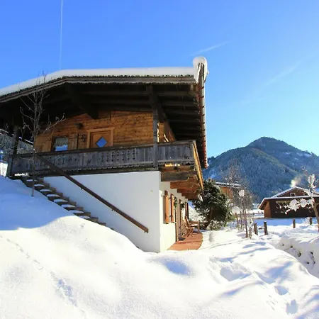 Leo Chalet
