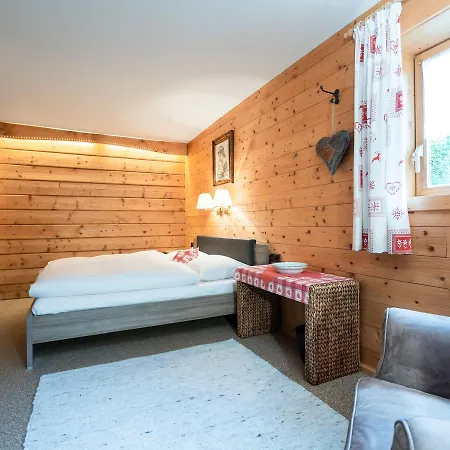 Leo Chalet *
